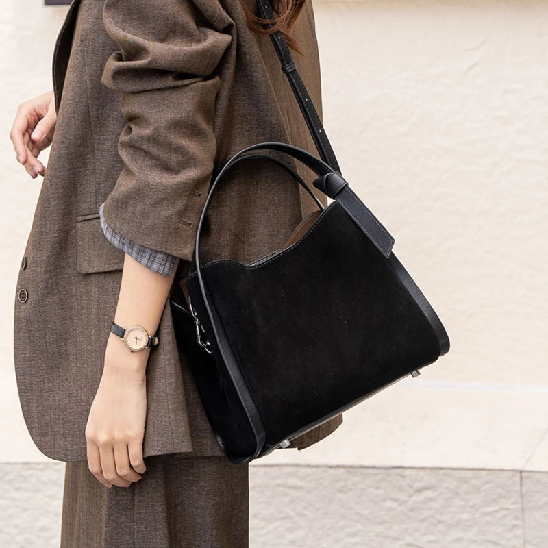 Luxury Suede Bucket Bag – Vintage Top-Handle Crossbody